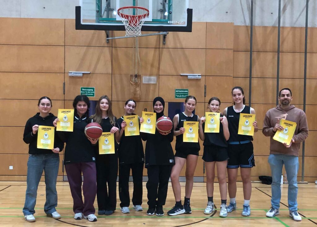 Basketballturnier Mädchenmannschaft mit Erfolg