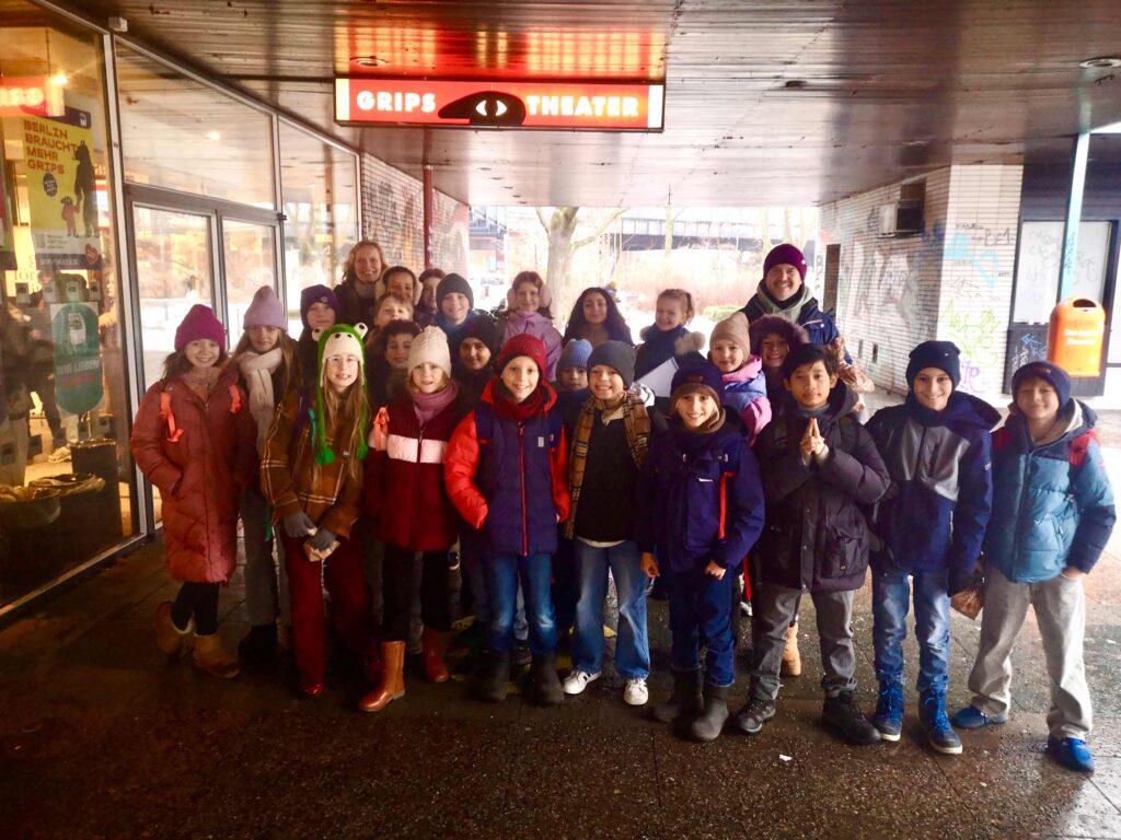 Grips-Theater-Besuch-des-Rückert-Gymnasiums-Berlin